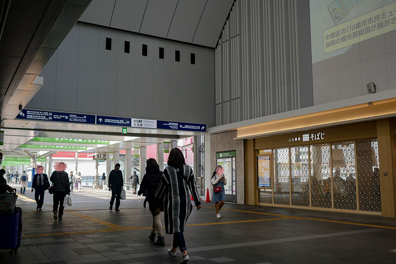 川崎堀之内ソープランド街への最寄り出口 JR川崎駅 北口自由通路